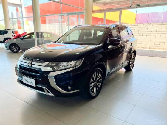 MITSUBISHI OUTLANDER 2.0 MIVEC GASOLINA HPE AUTOMÁTICO MITSUBISHI OUTLANDER 2.0 MIVEC GASOLINA HPE AUTOMÁTICO